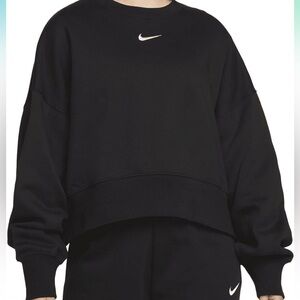 Nike Sportswear Women's Phoenix Fleece Over-Oversized Crewneck Sweatshirt